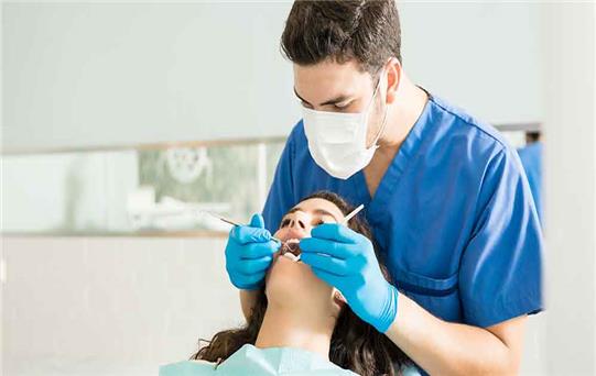 Gülüşünüzü Korumanın Anahtarı: Diş Sağlığı Hizmetleri ve Öneriler